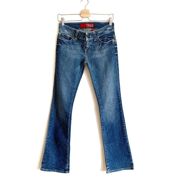 GUESS | Vintage Guess Low Rise Boot Cut Jeans - Picture 2 of 11